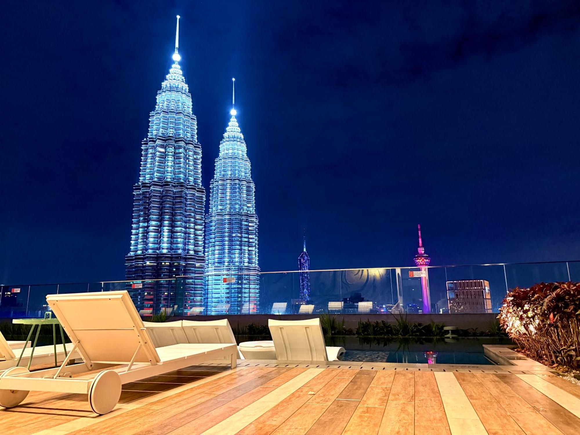 Star Residence Klcc By Sky Pool Куала-Лумпур Экстерьер фото