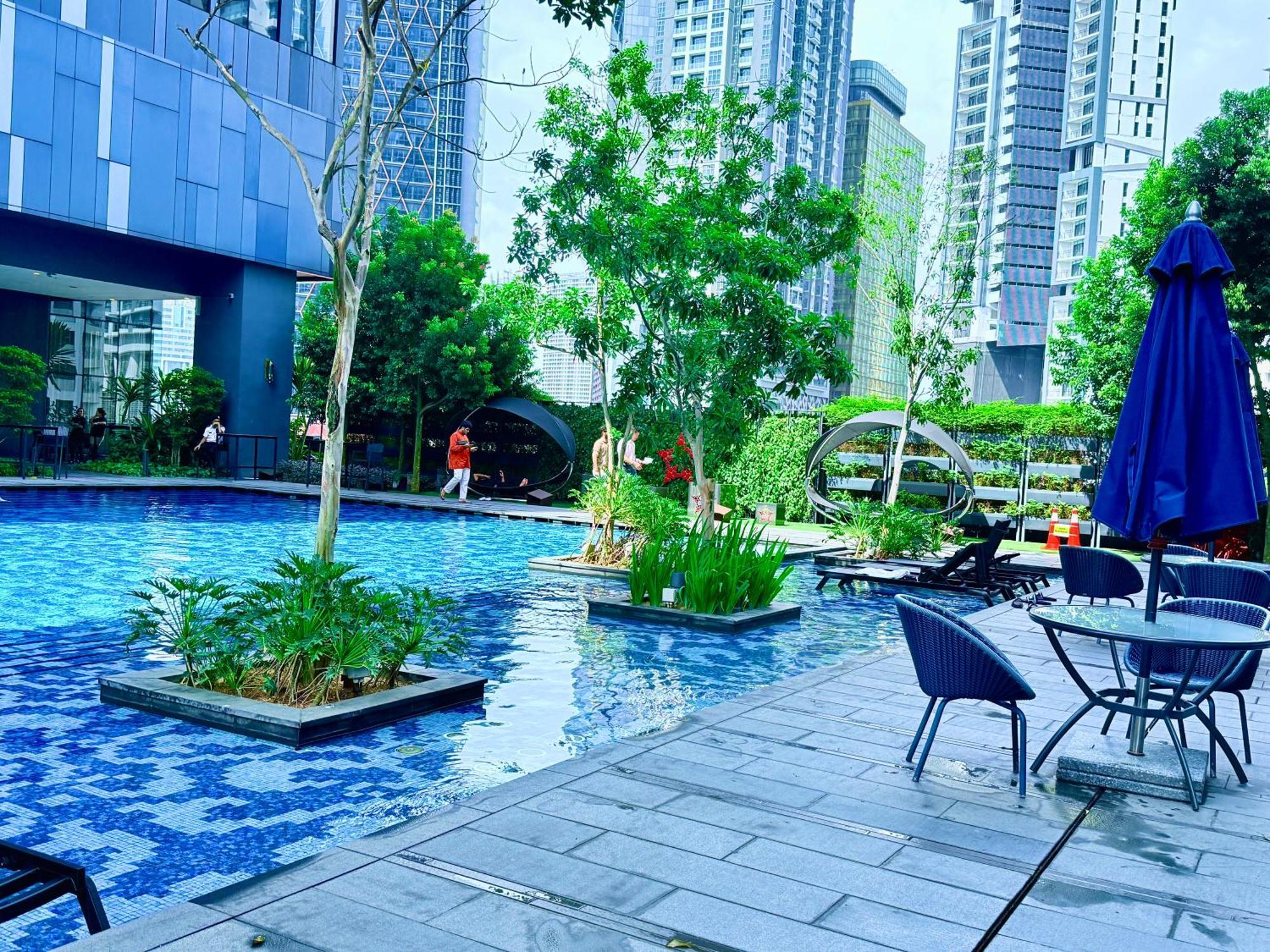 Star Residence Klcc By Sky Pool Куала-Лумпур Экстерьер фото